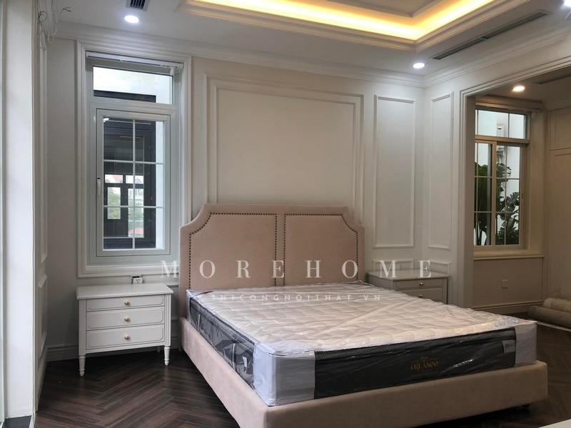 Việc thi công giường ngủ bọc nỉ màu be tân cổ điển trong không gian nội thất quan tọng sẽ mang lại sự nghỉ ngơi và những giấc ngủ ngon lành.